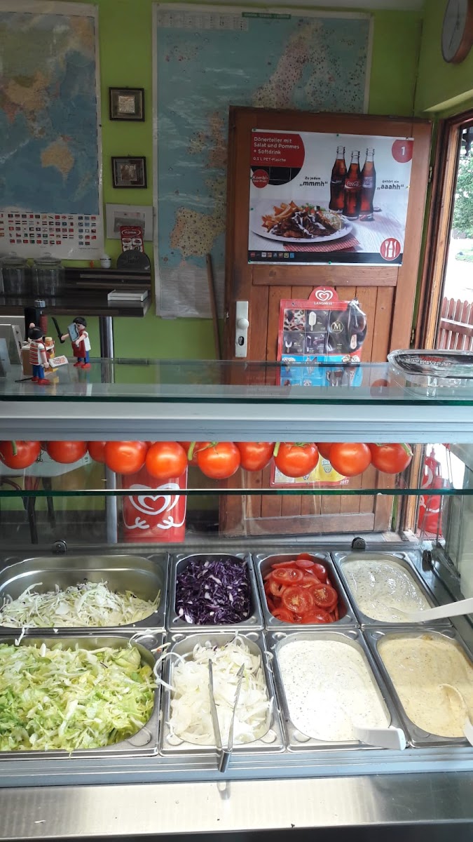 Sevilay Yildirim Imbissstand-4