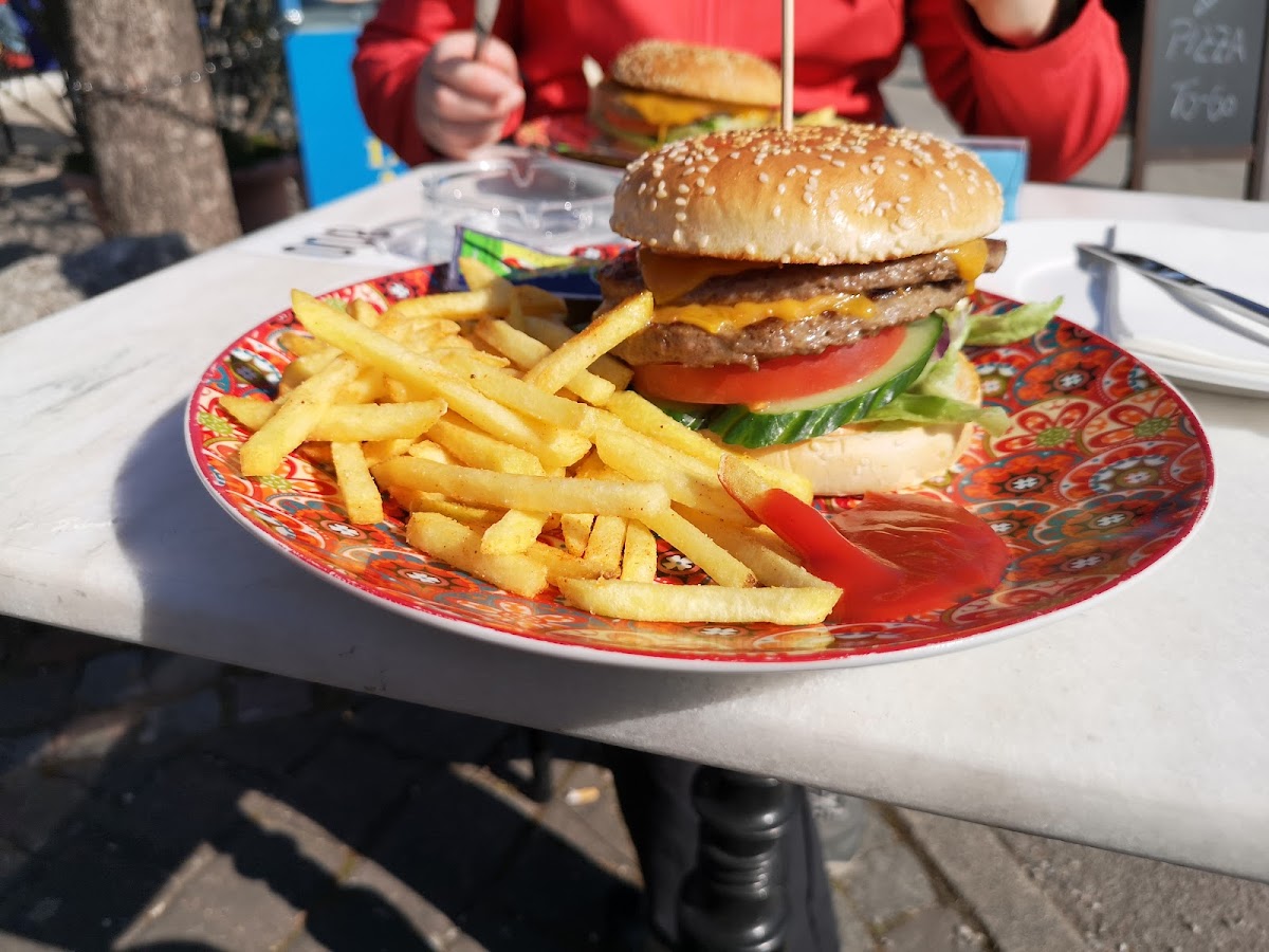 Sevilay Yildirim Imbissstand-8